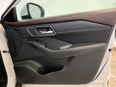 Used 2021 Nissan Rogue SV w/ Premium Package AWD/4WD image 44