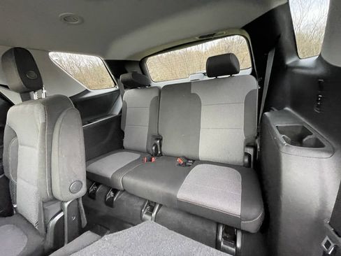 Used 2018 Chevrolet Traverse LT image 24