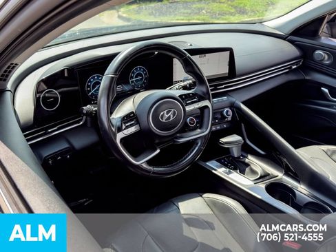 Used 2023 Hyundai Elantra Limited FWD image 8