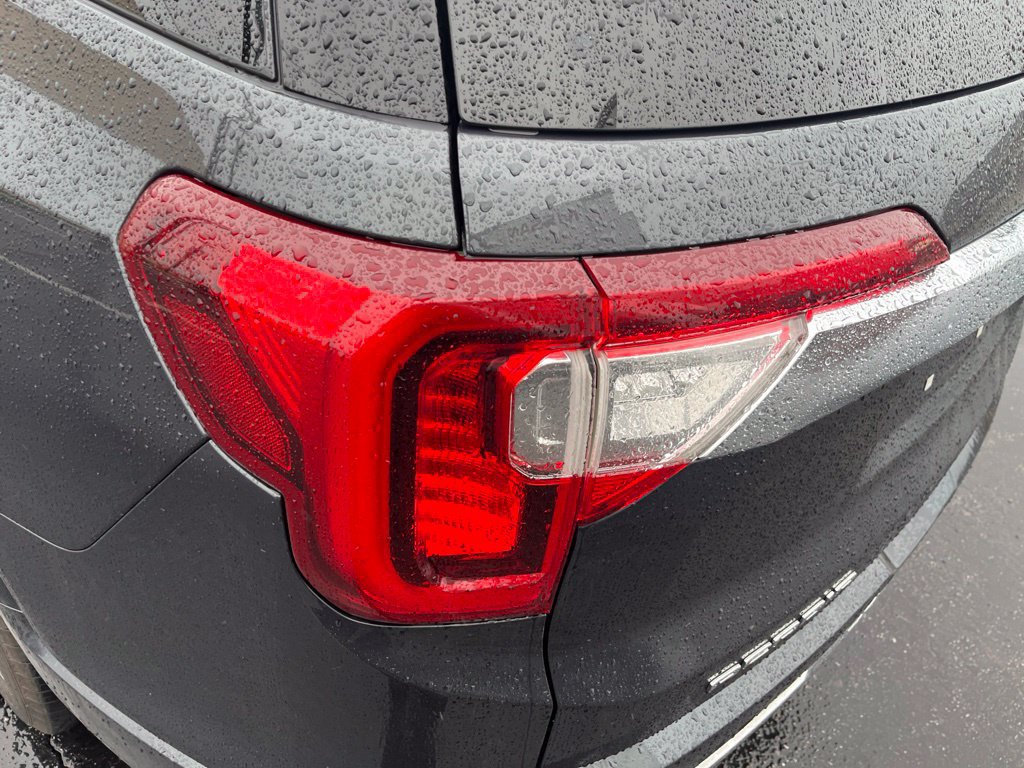 Used 2022 GMC Acadia Denali w/ GMC Pro Grade Package AWD/4WD image 19