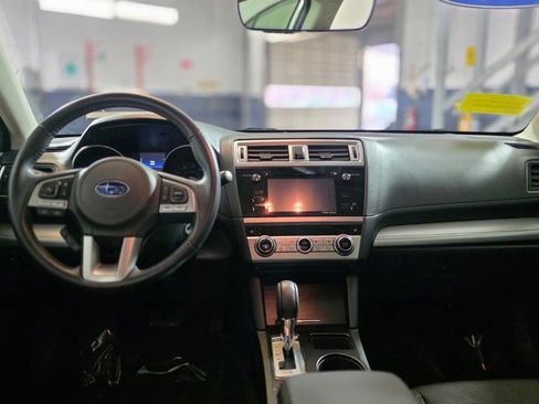 Used 2017 Subaru Legacy 2.5i Premium image 13