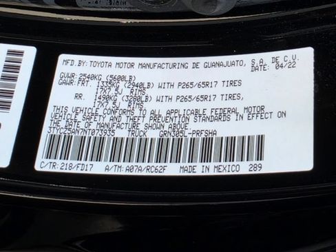 Used 2022 Toyota Tacoma TRD Sport AWD/4WD image 31