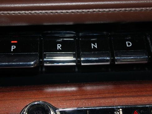 Used 2022 Lincoln Aviator Reserve w/ Equipment Group 201A image 28