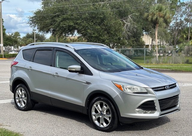 Used 2014 Ford Escape Titanium FWD image 4