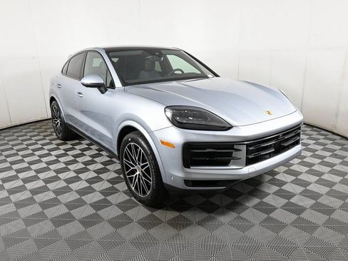 Used 2026 Porsche Cayenne Coupe AWD/4WD image 28