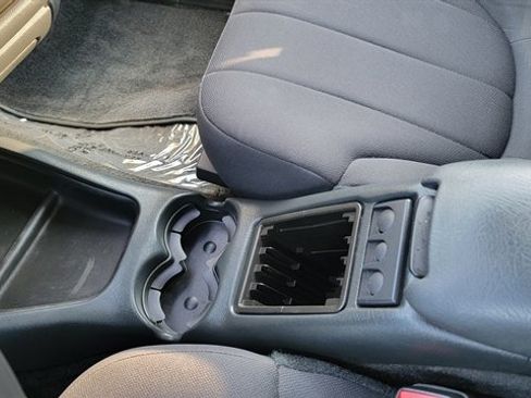 Used 2003 Chevrolet S10 Pickup LS image 21
