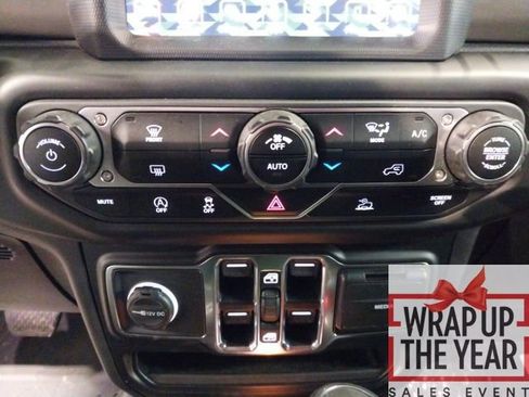 Used 2020 Jeep Gladiator Sport w/ Quick Order Package 24S image 18