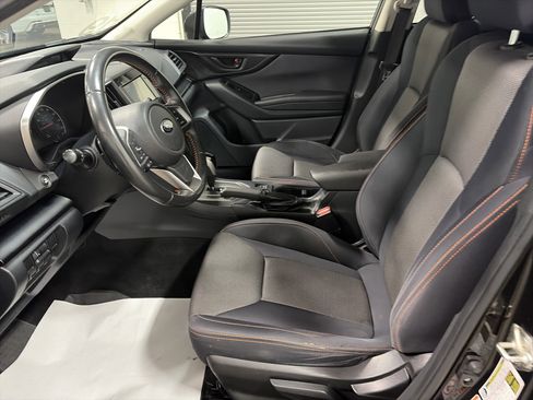 Used 2019 Subaru Crosstrek 2.0i Premium AWD/4WD image 11