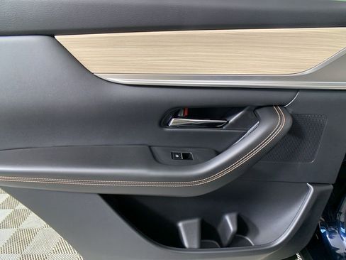 New 2025 MAZDA CX-90 Plug-In Hybrid w/ Preferred image 22