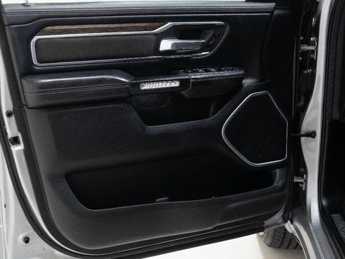 Used 2020 RAM 1500 Laramie AWD/4WD image 21
