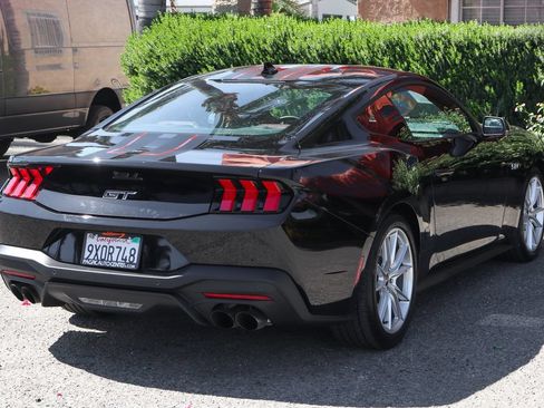 Used 2026 Ford Mustang GT Premium RWD image 9