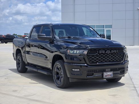 New 2026 RAM 1500 Express AWD/4WD image 3