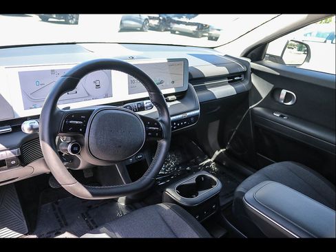 Certified 2024 Hyundai Ioniq 5 SEL RWD image 28