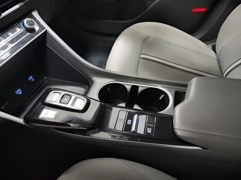 Used 2022 Hyundai Sonata SE FWD image 31