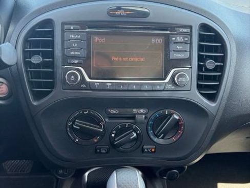 Used 2016 Nissan Juke S FWD image 7