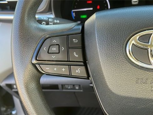 Certified 2022 Toyota Sienna LE image 11