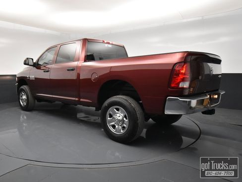Used 2018 RAM 2500 Tradesman w/ Chrome Appearance Group image 4