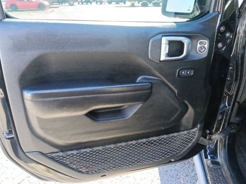 Used 2021 Jeep Wrangler Unlimited Rubicon image 11