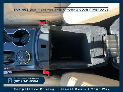 Used 2016 Ford Explorer XLT w/ Equipment Group 202A image 21