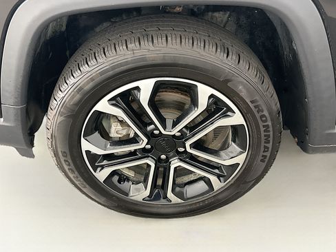 Used 2022 Jeep Compass Limited w/ Sun and Sound Group AWD/4WD image 11
