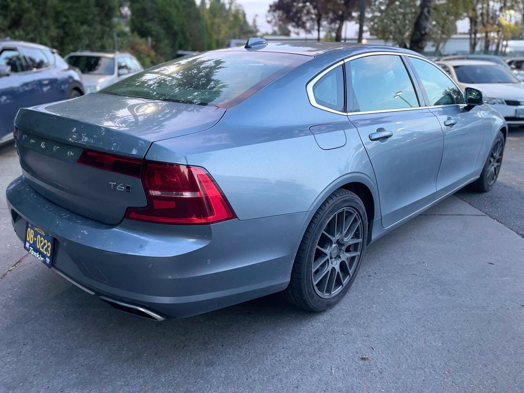 Used 2018 Volvo S90 T6 Momentum w/ Convenience Package AWD/4WD image 4