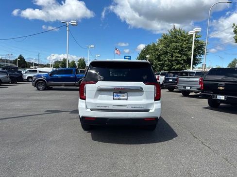 Used 2022 GMC Yukon XL Denali AWD/4WD image 4