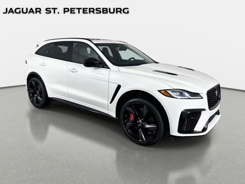 Used 2025 Jaguar F-PACE SVR 575 Edition AWD/4WD image 3