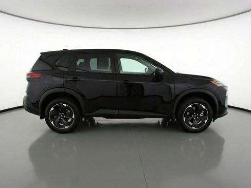 Used 2025 Nissan Rogue SV FWD image 11