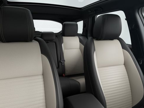 New 2026 Land Rover Discovery Sport Landmark AWD/4WD image 6