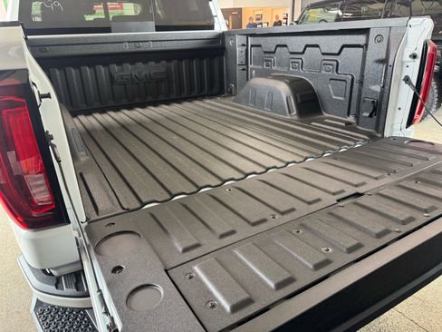 New 2026 GMC Sierra 1500 AT4 w/ AT4 Premium Package AWD/4WD image 8