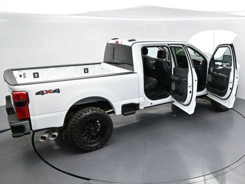 Used 2024 Ford F250 Lariat AWD/4WD image 33