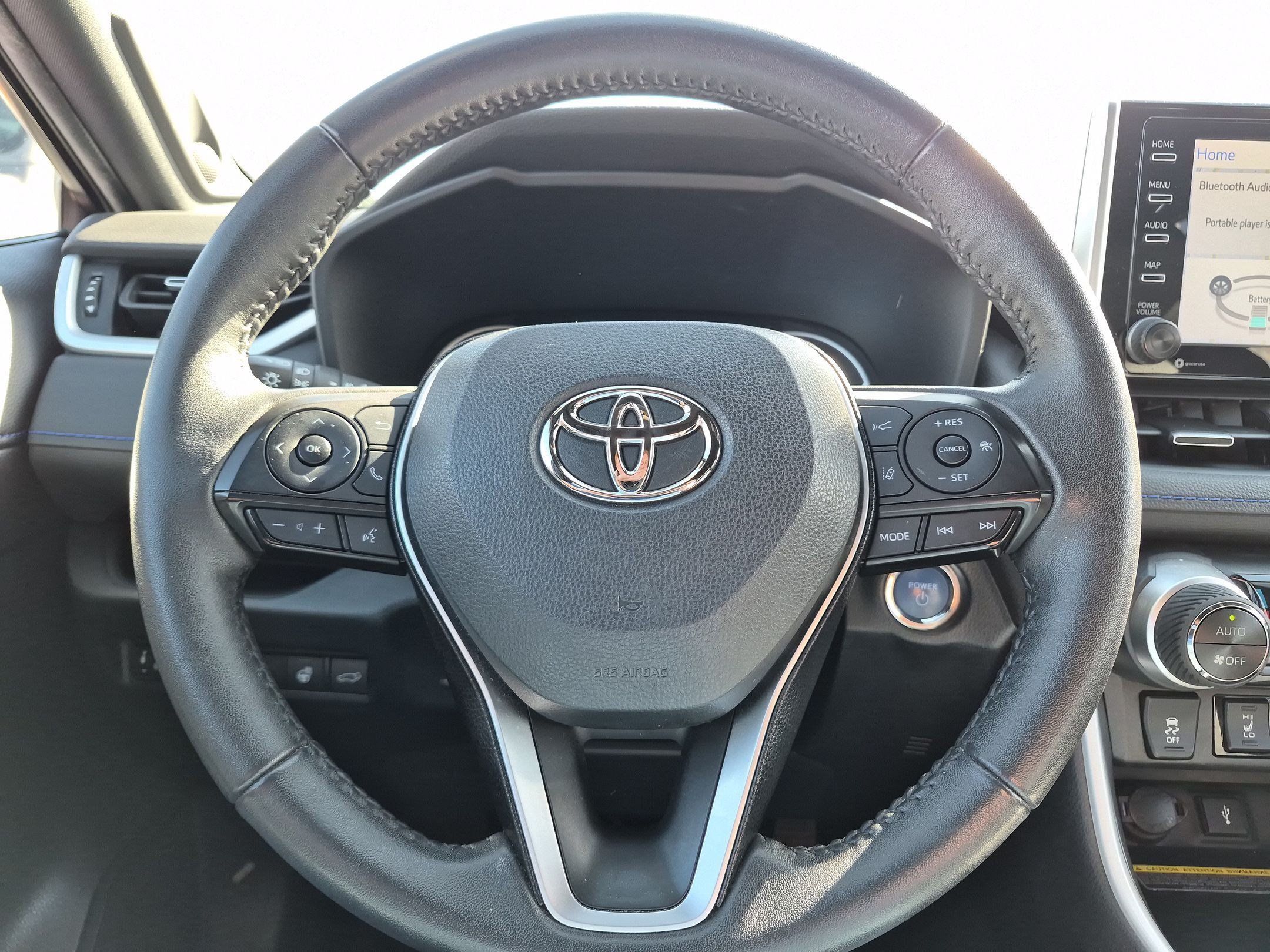Used 2021 Toyota RAV4 XSE AWD/4WD image 16