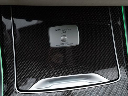 Used 2025 BMW ALPINA XB7 AWD/4WD image 37