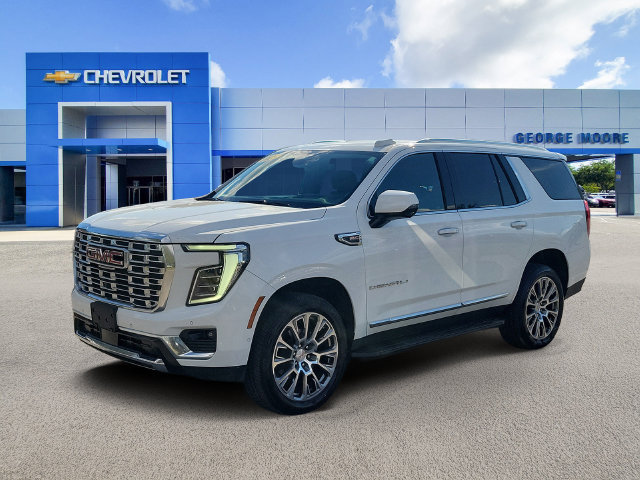 Certified 2025 GMC Yukon Denali AWD/4WD image 2