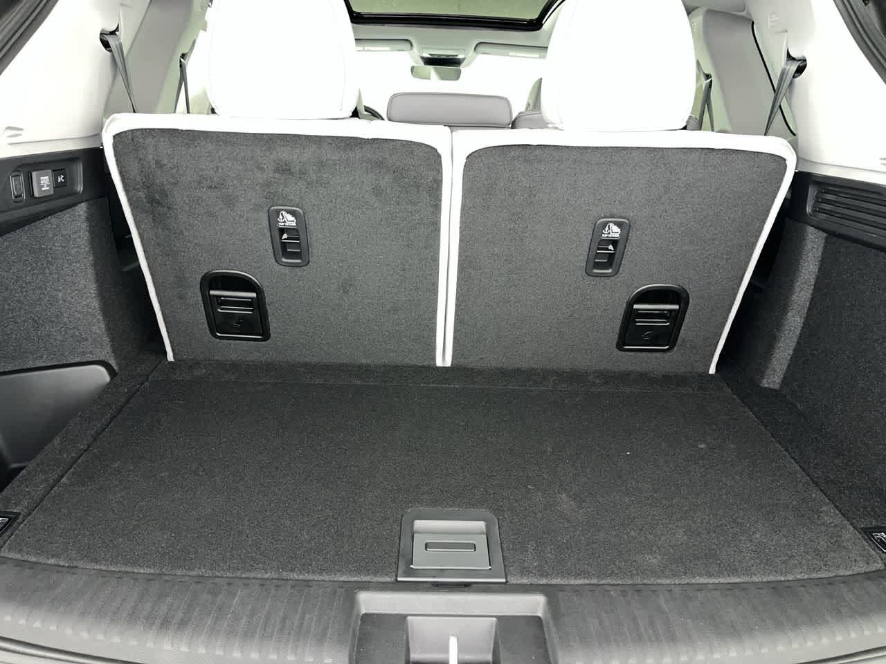 Used 2026 Acura MDX w/ Technology Package AWD/4WD image 30
