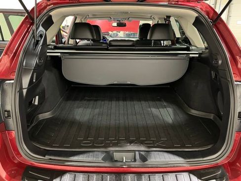 Used 2016 Subaru Outback 2.5i Limited image 36