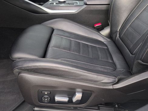 Used 2023 BMW 330i xDrive 330i xDrive w/ Premium Package image 5