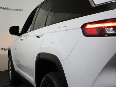 New 2026 Jeep Grand Cherokee Laredo X AWD/4WD image 10