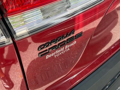 Used 2023 Toyota Corolla Cross AWD Hybrid w/ Moonroof Package image 8