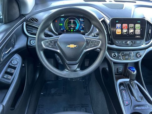 Used 2018 Chevrolet Volt LT image 14