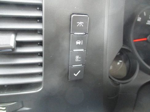 Used 2011 GMC Sierra 1500 SL image 31