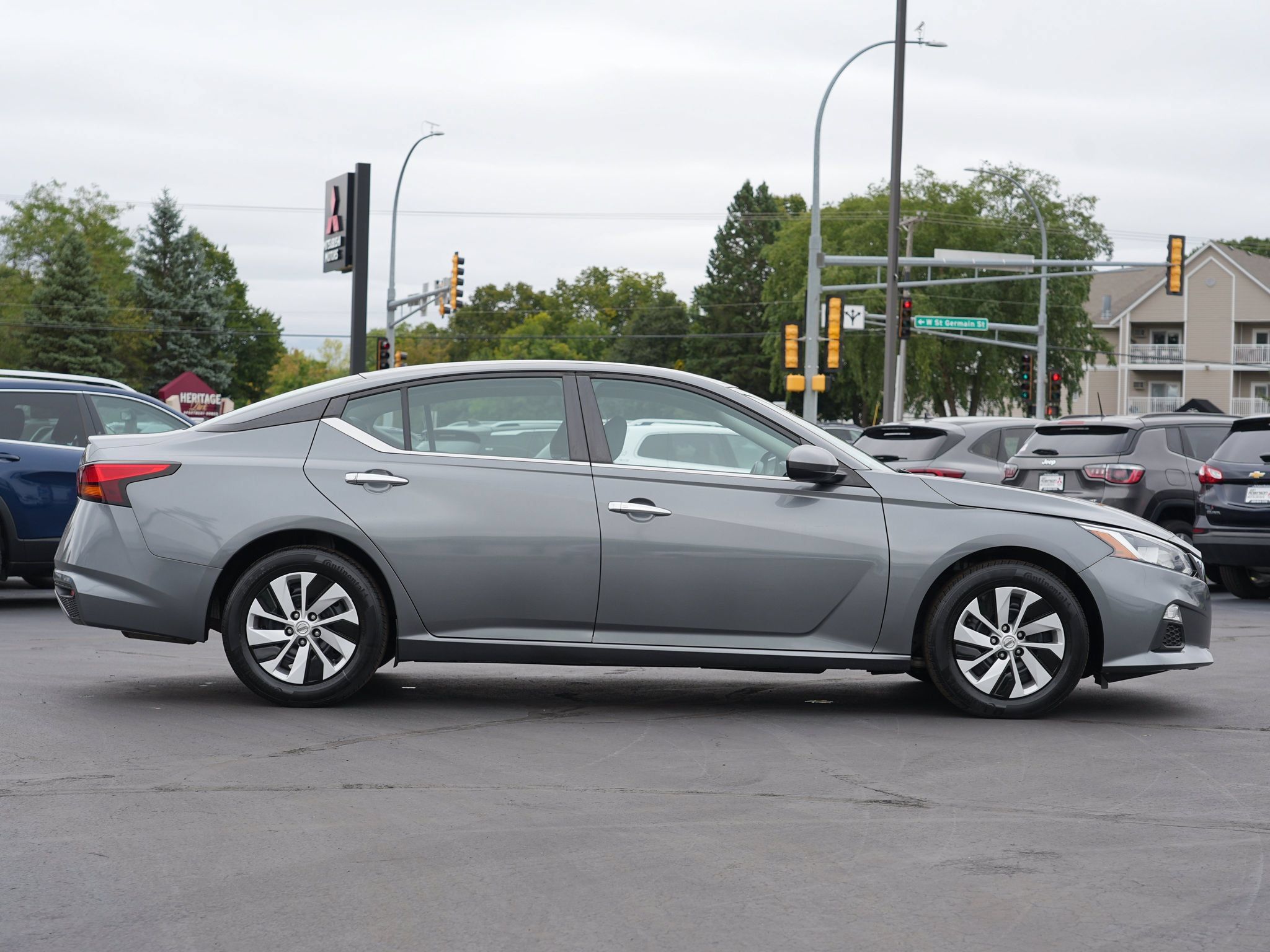 Used 2021 Nissan Altima 2.5 S FWD image 2