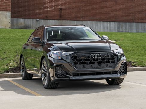 New 2026 Audi Q8 Premium Plus AWD/4WD image 2