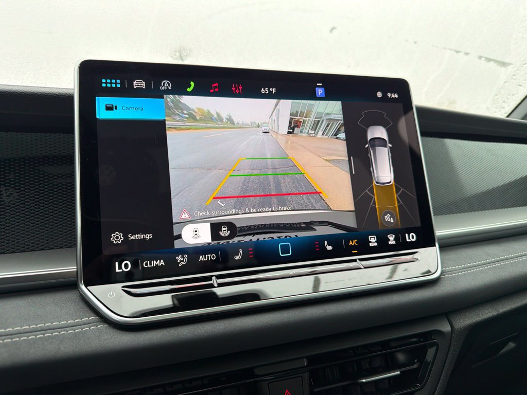 New 2026 Volkswagen Tiguan SE R-Line AWD/4WD image 18