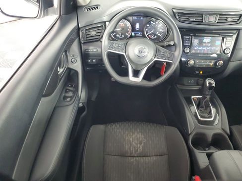 Used 2020 Nissan Rogue S image 14