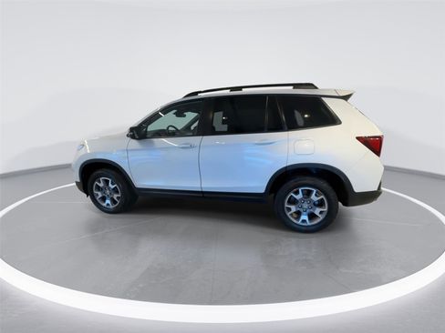 Used 2022 Honda Passport TrailSport image 5