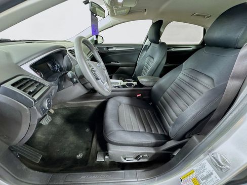 Used 2014 Ford Fusion SE image 22
