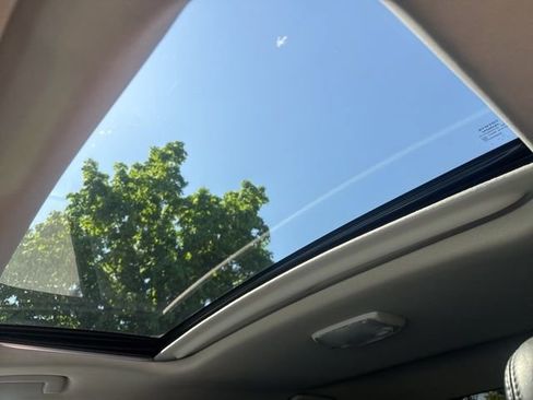 Used 2021 Toyota Tundra Platinum image 39