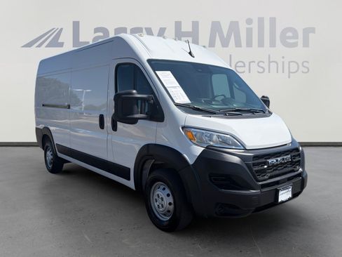 Used 2023 RAM ProMaster 2500 FWD image 7