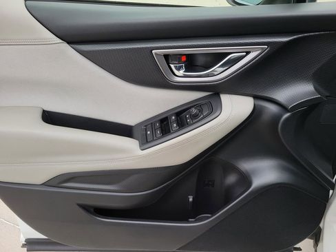 Used 2023 Subaru Forester Premium image 18